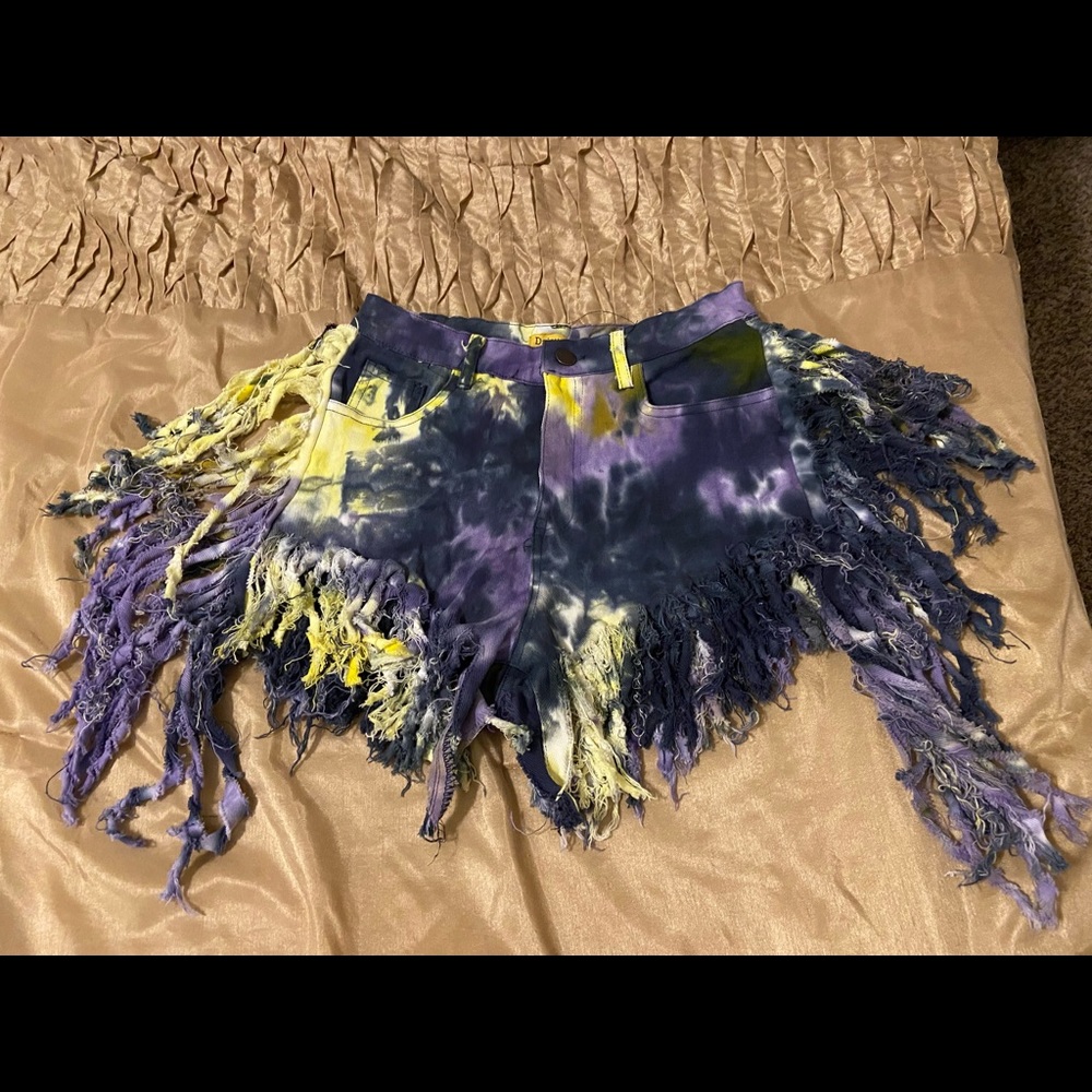 Tie Dye Fringe Denim Shorts - Picture 3 of 7